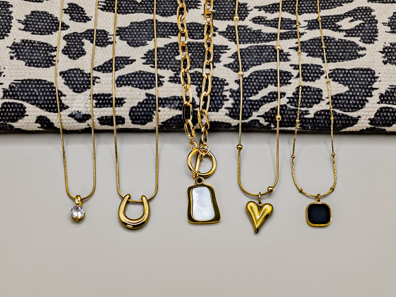 Collares